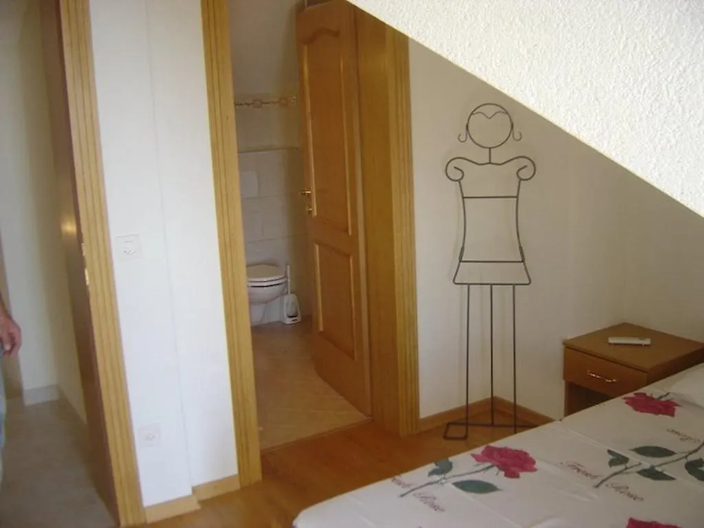 Guest House Suzana Omišalj Apartamento
