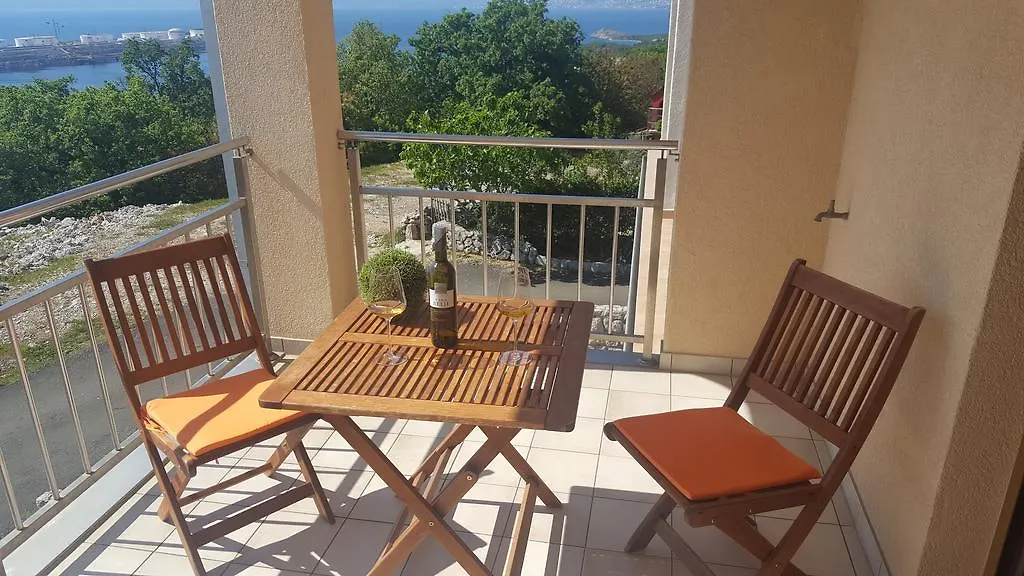 Guest House Suzana Omišalj Croácia