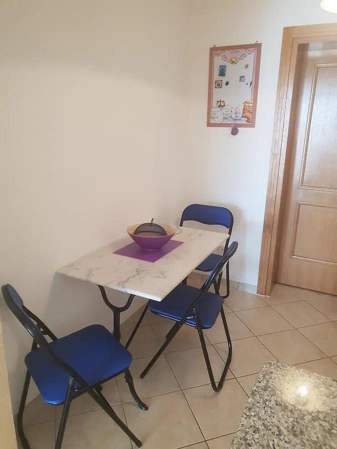 Guest House Suzana Omišalj 0*,  Croácia